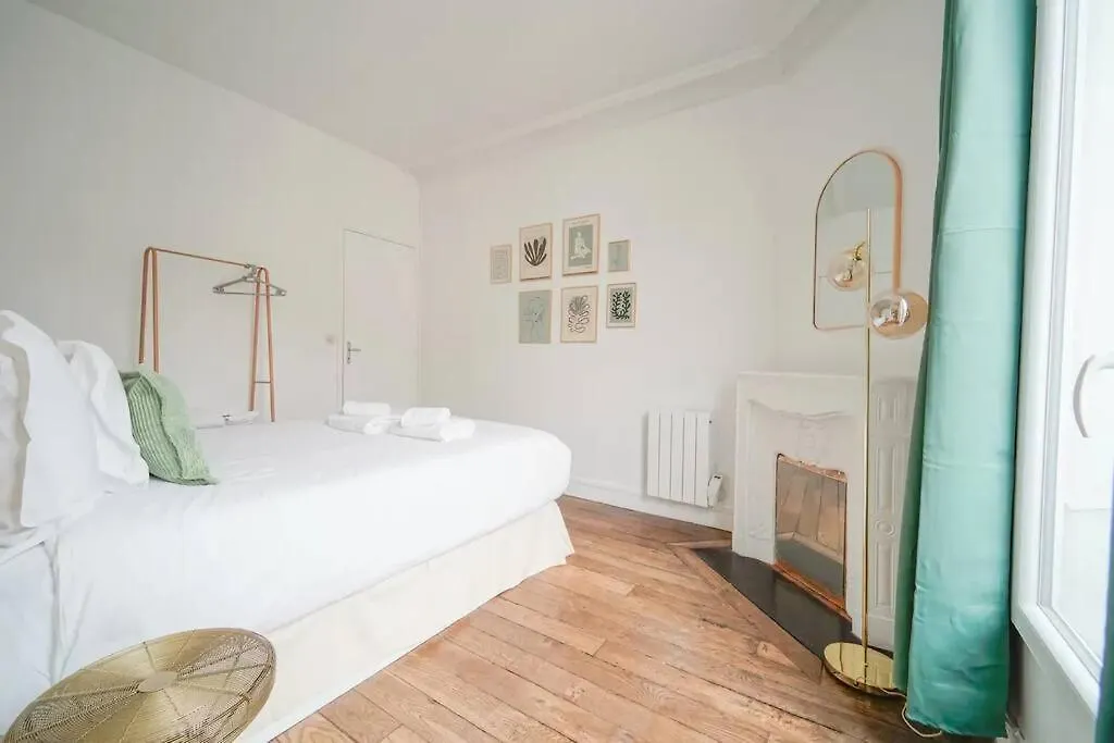 Apartment Proche Vaugirard - Sauge - III Paris France